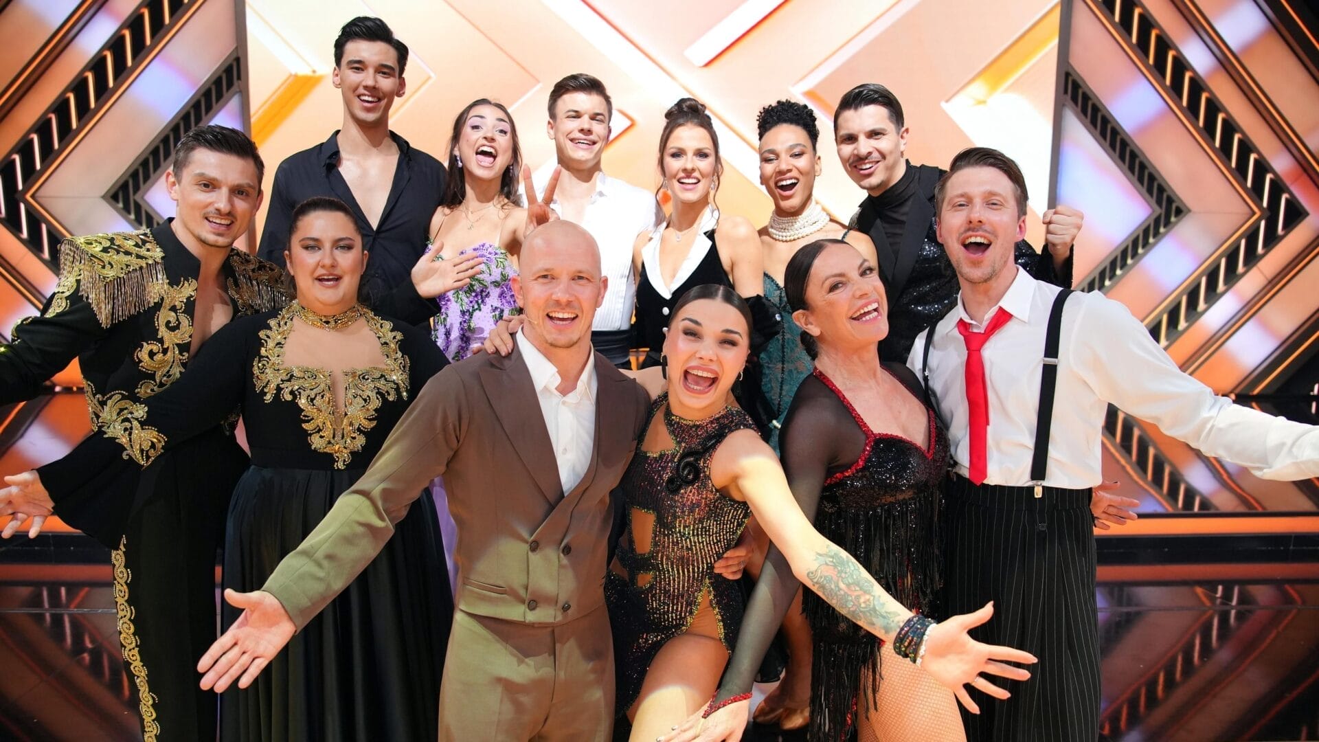 "Let's Dance" 2025 - heute Show 9: Alle Tänze und Duelle der Ausgabe am 02.05.25